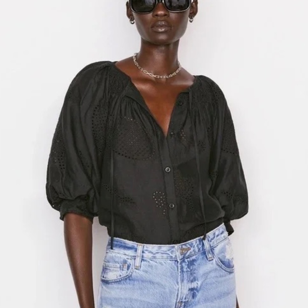 Frame eyelet puff blouse black size Medium